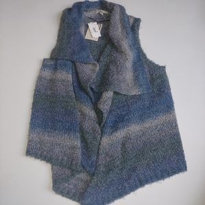 G.H. BASS & CO sweater vest cardigan NWT S…